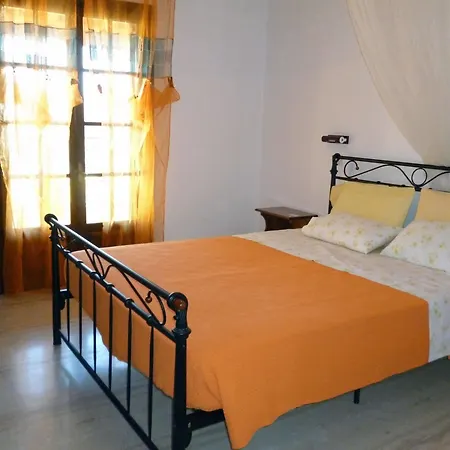 Helen Arillas (Corfu)