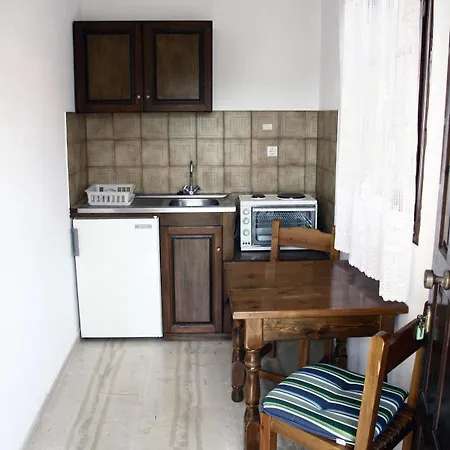 Helen Apartment *